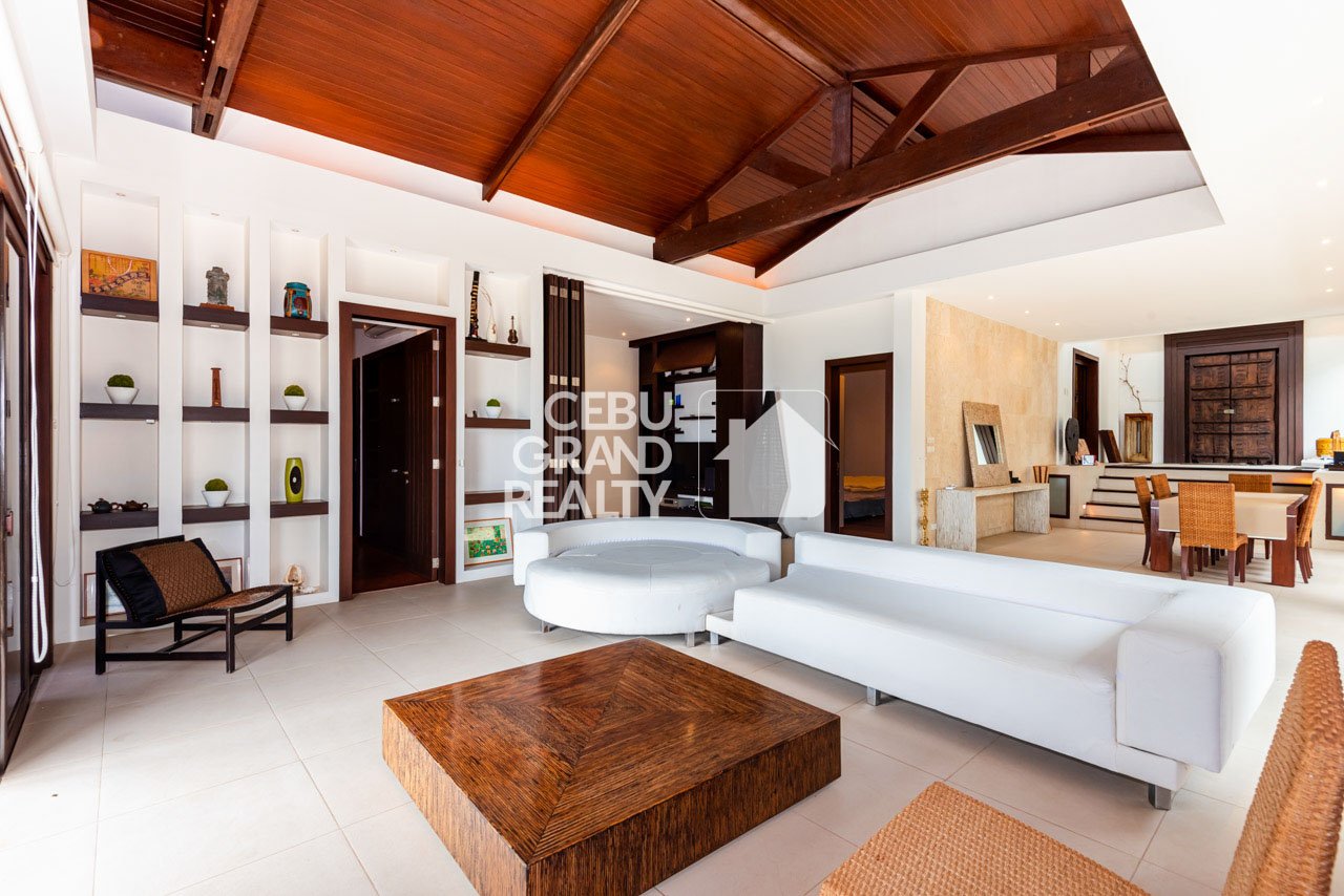 RCMCP2 Large 3 Bedroom Beachfront Condo for Rent in Mactan - Cebu Grand Realty (1)