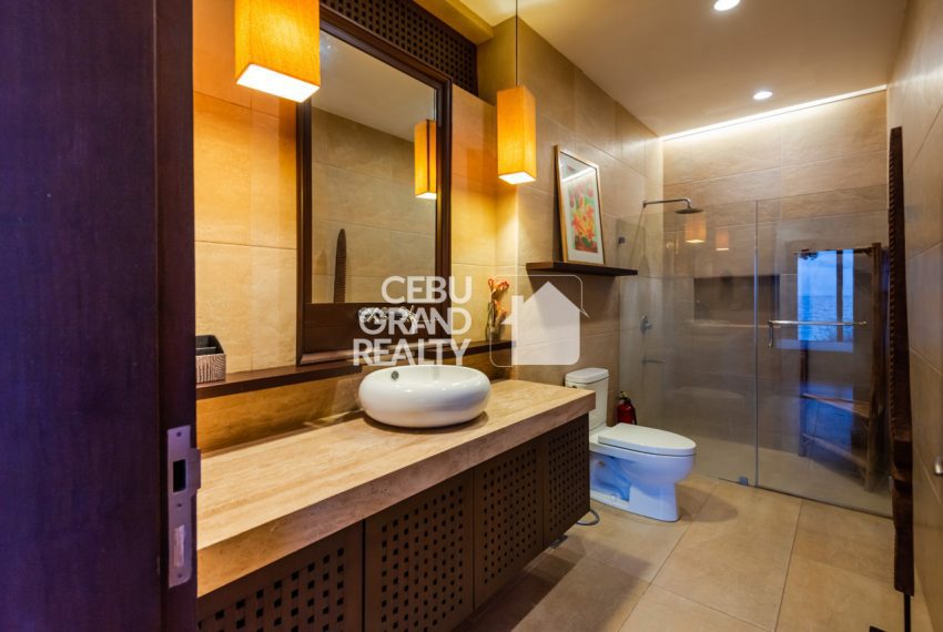 RCMCP2 Large 3 Bedroom Beachfront Condo for Rent in Mactan - Cebu Grand Realty (15)