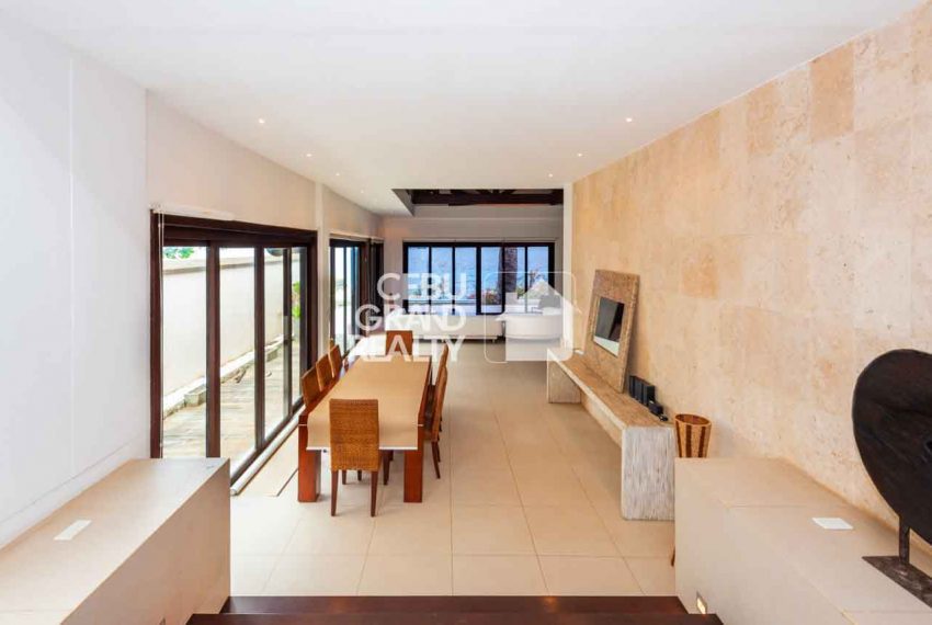 RCMCP2 Large 3 Bedroom Beachfront Condo for Rent in Mactan - Cebu Grand Realty (5)