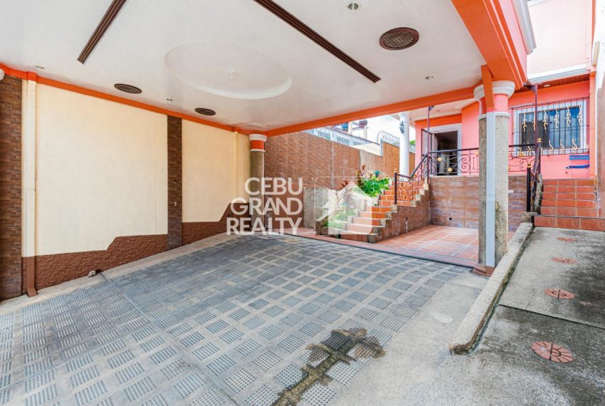 RHSN10 Furnished 4 Bedroom House for Rent in Banilad - Cebu Grand Realty (21)