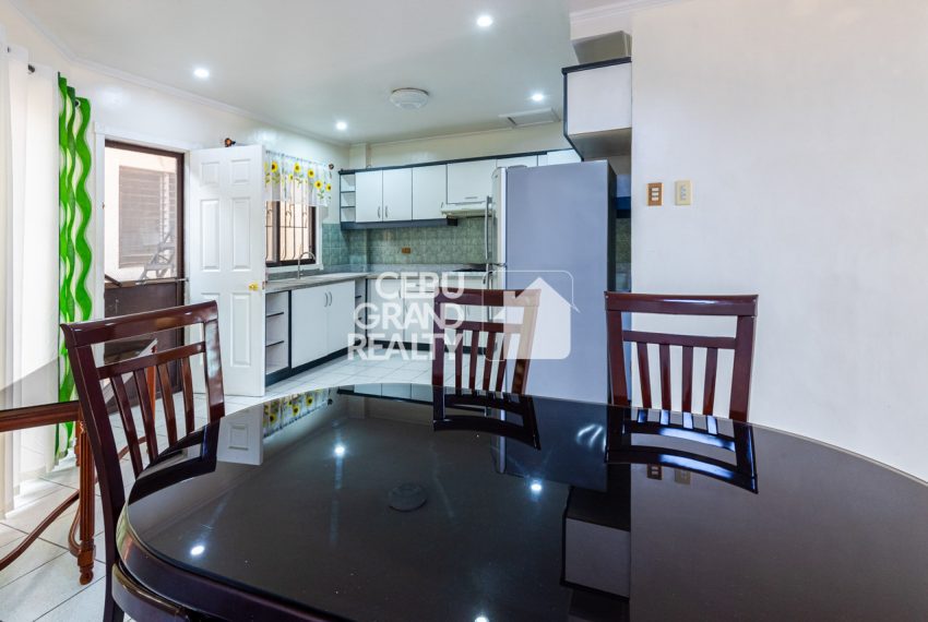 RHSN10 Furnished 4 Bedroom House for Rent in Banilad - Cebu Grand Realty (3)