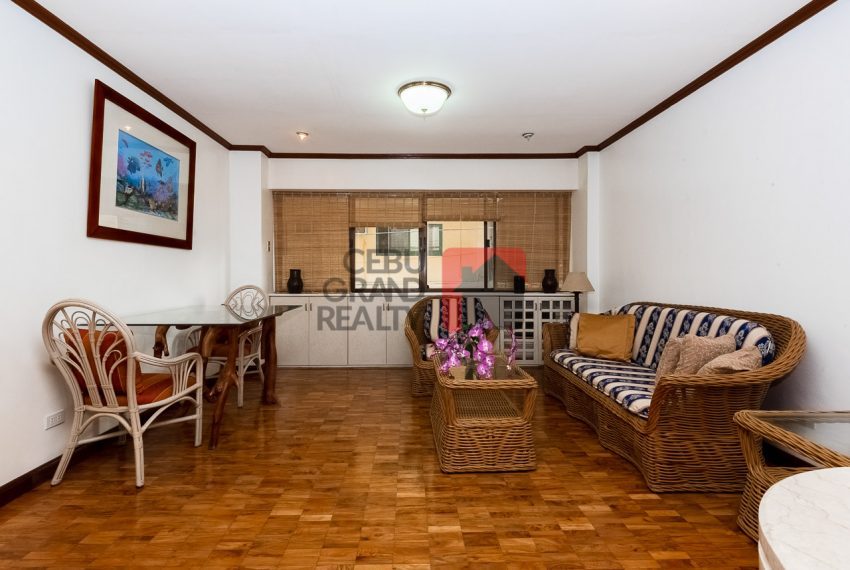 RCREC4 Large 1 Bedroom Condo for Rent in Banilad - Cebu Grand Realty (1)