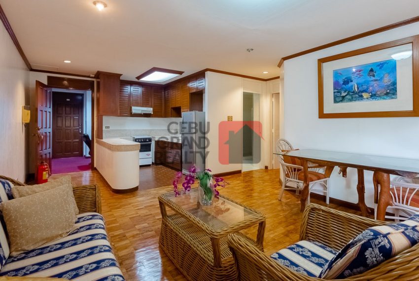 RCREC4 Large 1 Bedroom Condo for Rent in Banilad - Cebu Grand Realty (2)