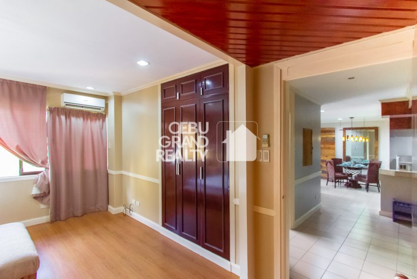 RCREC6 Furnished 2 Bedroom Condo for Rent in Banilad - Cebu Grand Realty (4)