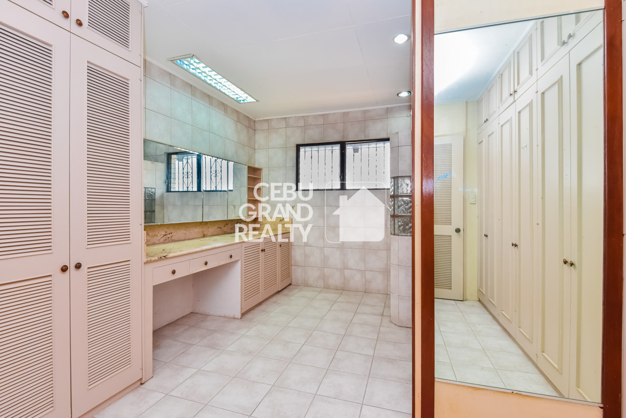 RHBH2 Spacious 5 Bedroom House in Beverly Hills in Lahug - Cebu Grand Realty-6