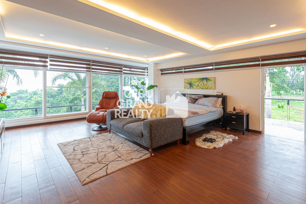 SRBML39 Modern 4 Bedroom House for Sale in Maria Luisa Park - Cebu Grand Realty (12)