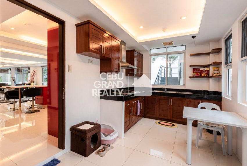 SRBML39 Modern 4 Bedroom House for Sale in Maria Luisa Park - Cebu Grand Realty (8)