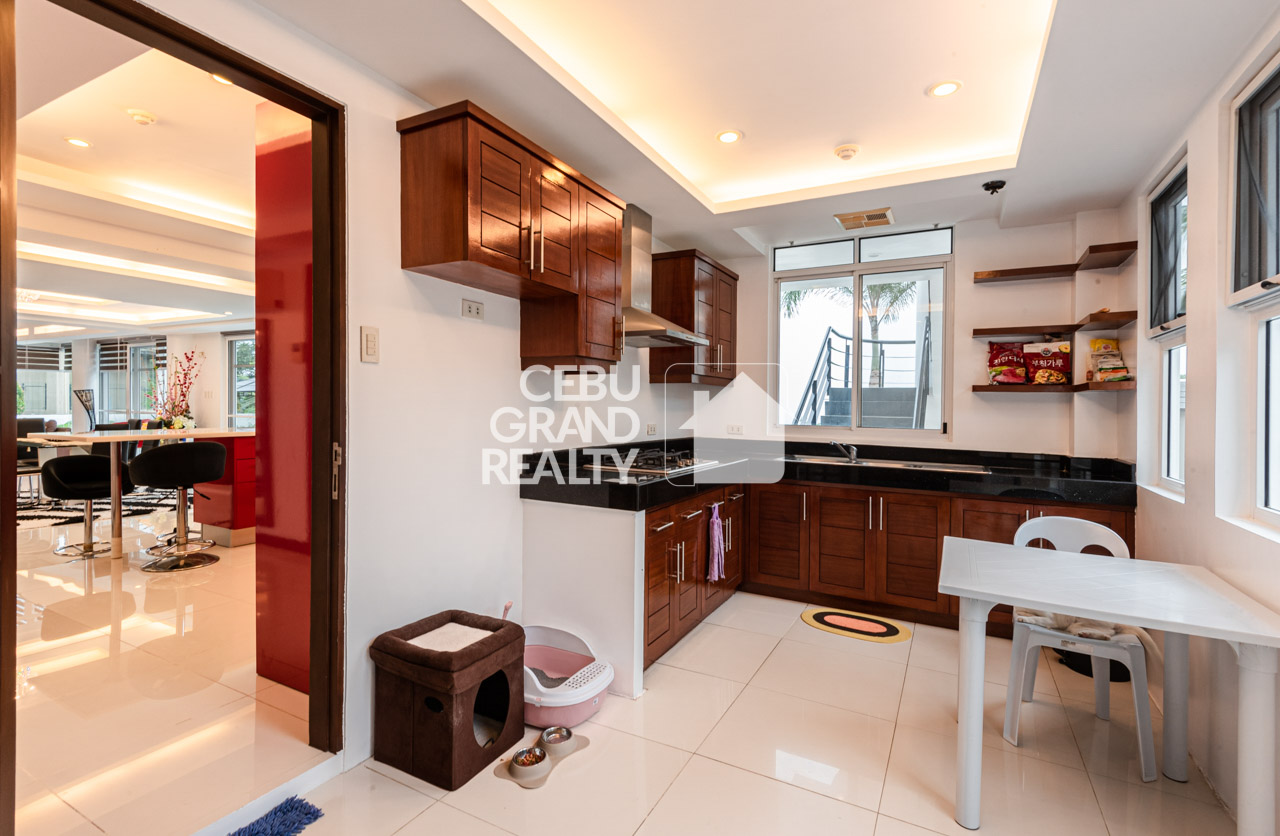 SRBML39 Modern 4 Bedroom House for Sale in Maria Luisa Park - Cebu Grand Realty (8)