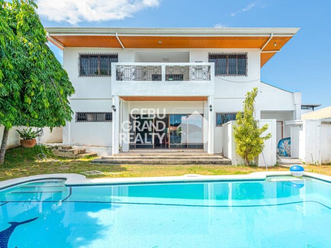 House with Swimming Pool for Rent in Talamban