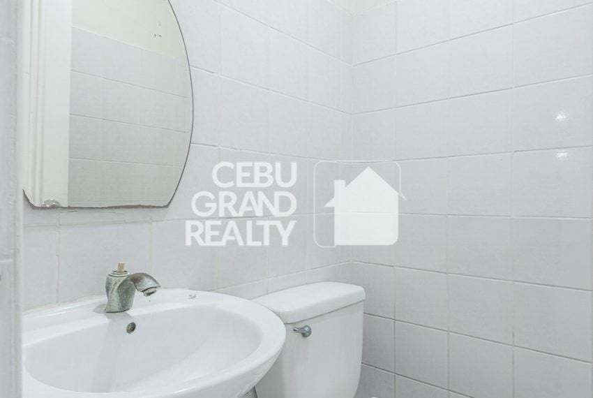 RHPT4 Semi-Furnished 3 Bedroom House for Rent in Banilad - Cebu Grand Realty (7)