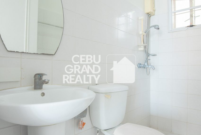 RHPT4 Semi-Furnished 3 Bedroom House for Rent in Banilad - Cebu Grand Realty (9)