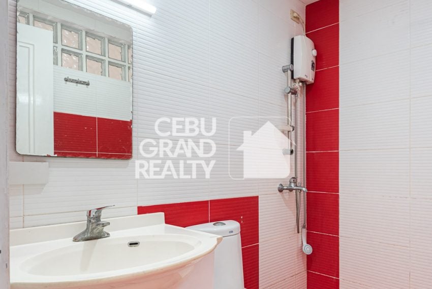 RHPT5 Semi-Furnished 3 Bedroom House for Rent in Banilad - Cebu Grand Realty (9)