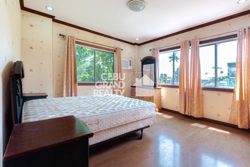 RHSN13 4 Bedroom House for Rent in Banilad - Cebu Grand Realty (12)