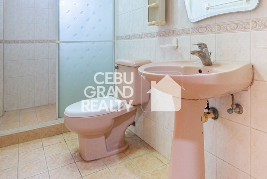 RHSN13 4 Bedroom House for Rent in Banilad - Cebu Grand Realty (16)