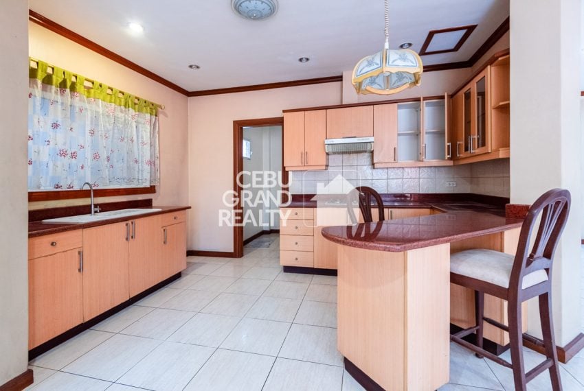 RHSN13 4 Bedroom House for Rent in Banilad - Cebu Grand Realty (4)