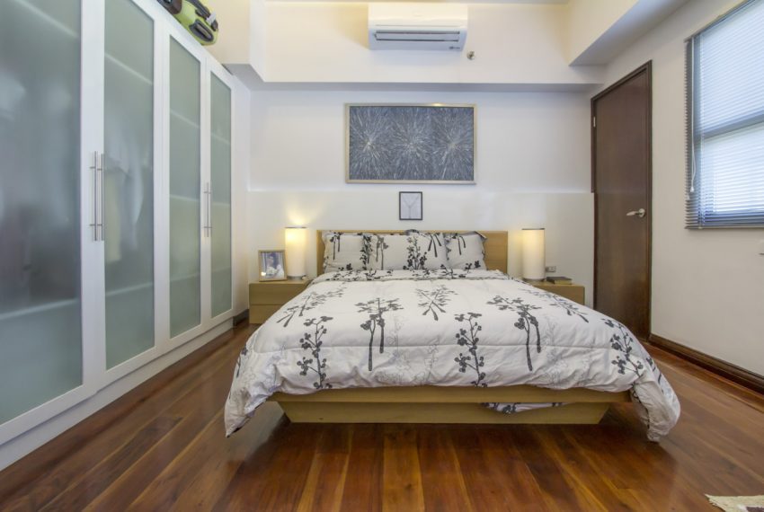 RCAV22 Furnished 1 Bedroom Condo for Rent in Avalon Condominium