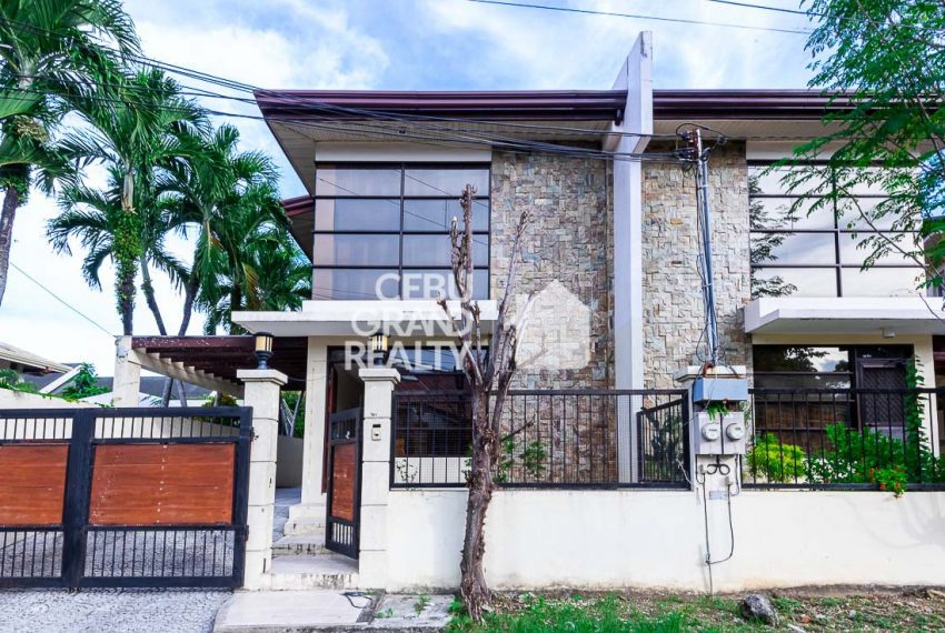 RHSN12 Unfurnished 4 Bedroom House for Rent in Banilad - Cebu Grand Realty (13)