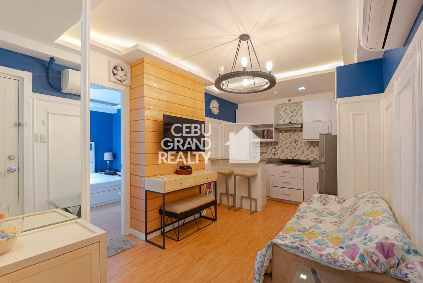 SRBMGR3 Furnished 2 Bedroom Condo for Sale in Mivesa Garden Residences - Cebu Grand Realty (1)
