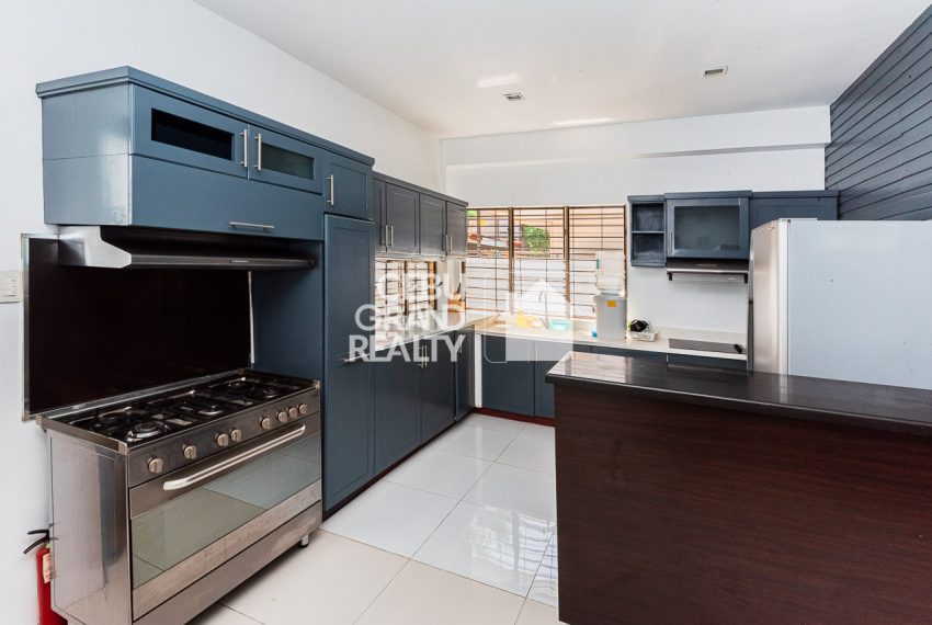 RHSTM5 Furnished 3 Bedroom House for Rent in St. Michael Village - Cebu Grand Realty (6)
