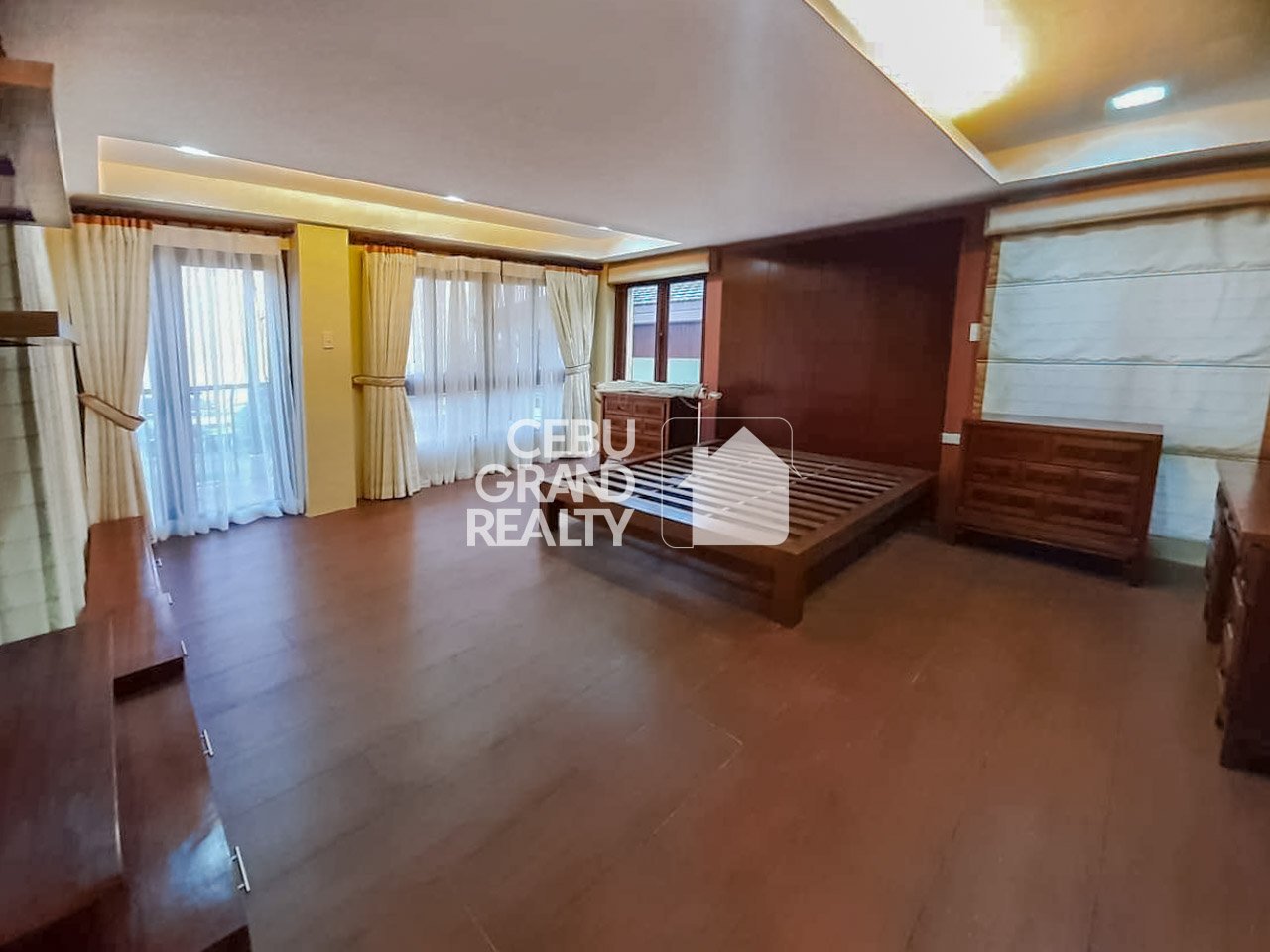 SRBAM3 6 Bedroom House for Sale in Amara Liloan - Cebu Grand Realty (12)