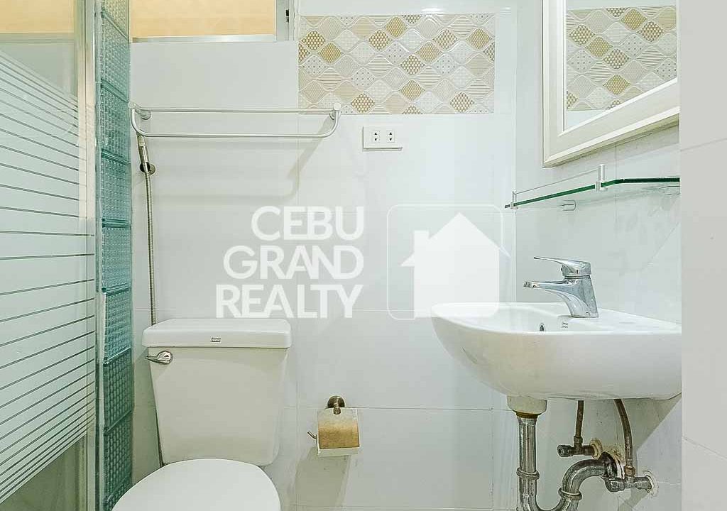 RHSN17 Lavish Serene Residence with Spacious Ensuite Bedrooms in Banilad - Cebu Grand Realty (22)