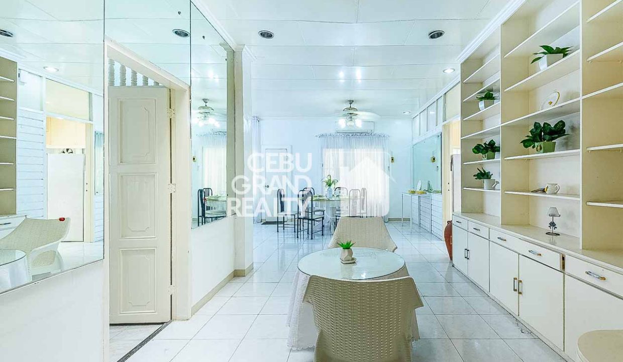 RHSN17 Lavish Serene Residence with Spacious Ensuite Bedrooms in Banilad - Cebu Grand Realty (7)