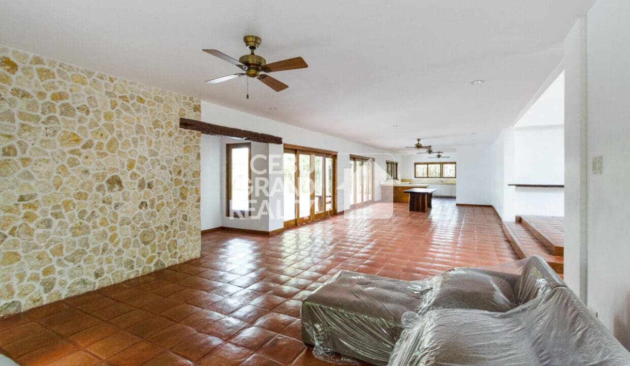 RHNT21 4 Bedroom House for Rent in North Town Homes - Cebu Grand Realty-1