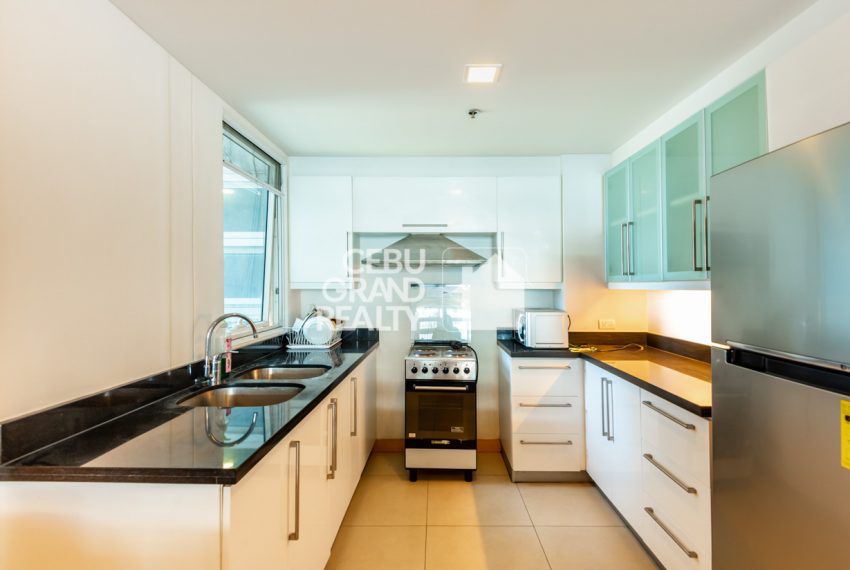 RCTS20 3 Bedroom Condo for Rent in 1016 Residences Cebu Business Park - Cebu Grand Realty (5)