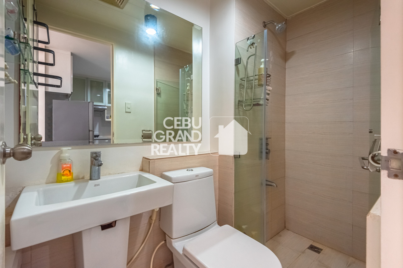 RCITC6 Cebu IT Park Calyx Center 2 Bedroom Condo for Rent - Cebu Grand Realty (12)
