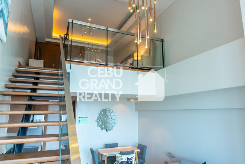 RCMR5 Spacious 1 Bedroom Loft with Balcony for Rent in Cebu Business Park - Cebu Grand Realty (3)