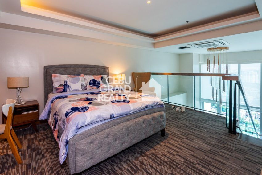 RCMR5 Spacious 1 Bedroom Loft with Balcony for Rent in Cebu Business Park - Cebu Grand Realty (9)