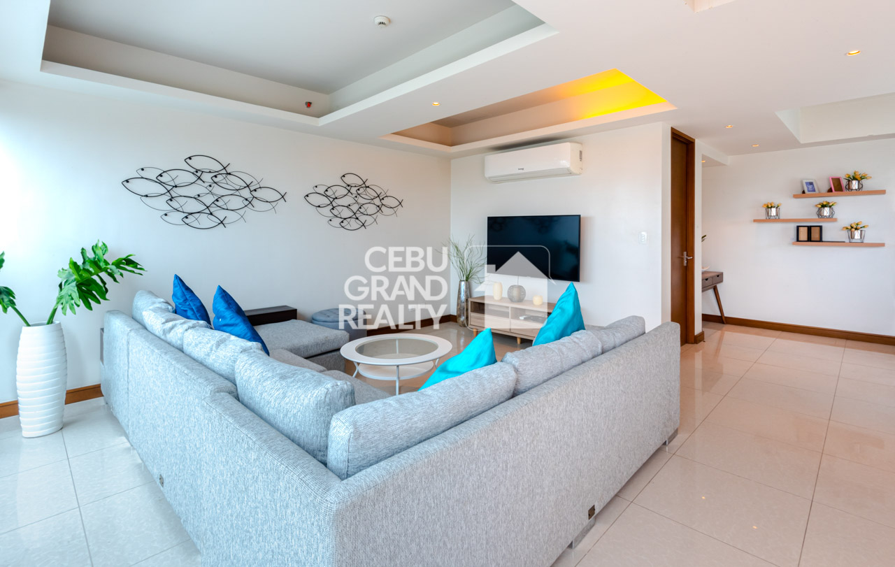 RCMR6 Refreshing 2 Bedroom Loft with Balcony for Rent in Cebu Business Park - Cebu Grand Realty (6)
