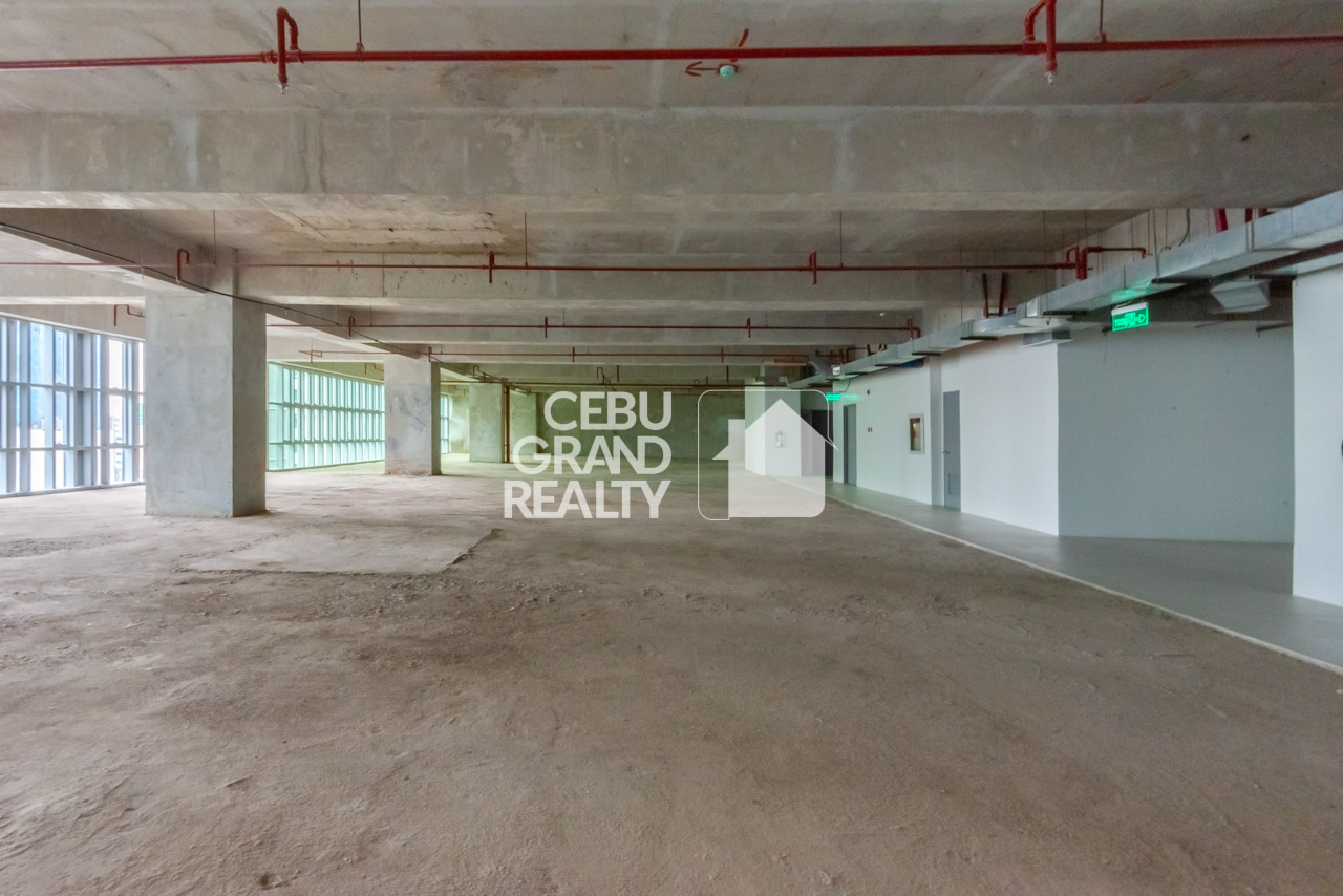 RCPLCC5 2002 SqM Whole Floor Office Space for Rent in Cebu Business Park - Cebu Grand Realty (4)
