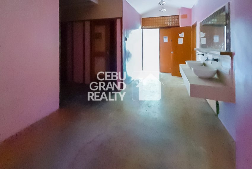 RCPOP6 303 SqM Ground Floor Office Space for Rent in Banilad - Cebu Grand Realty (2)