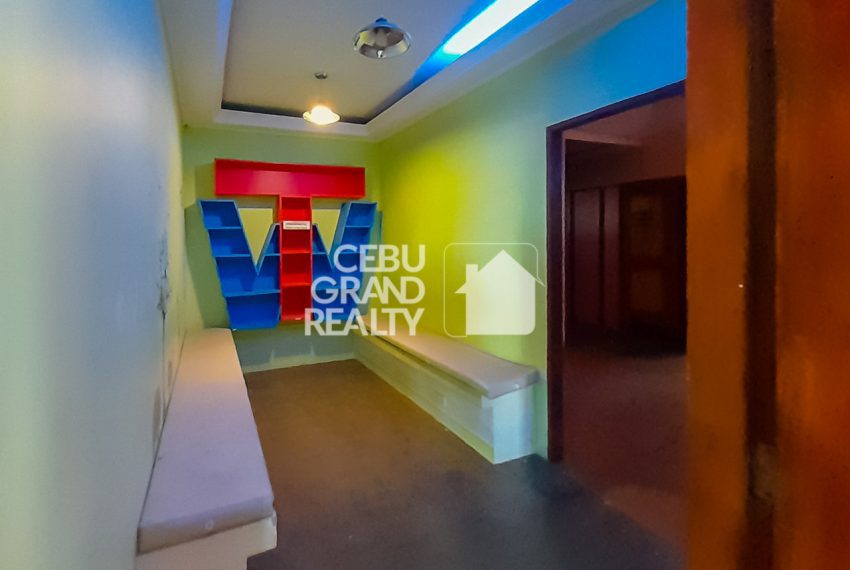 RCPOP6 303 SqM Ground Floor Office Space for Rent in Banilad - Cebu Grand Realty (4)
