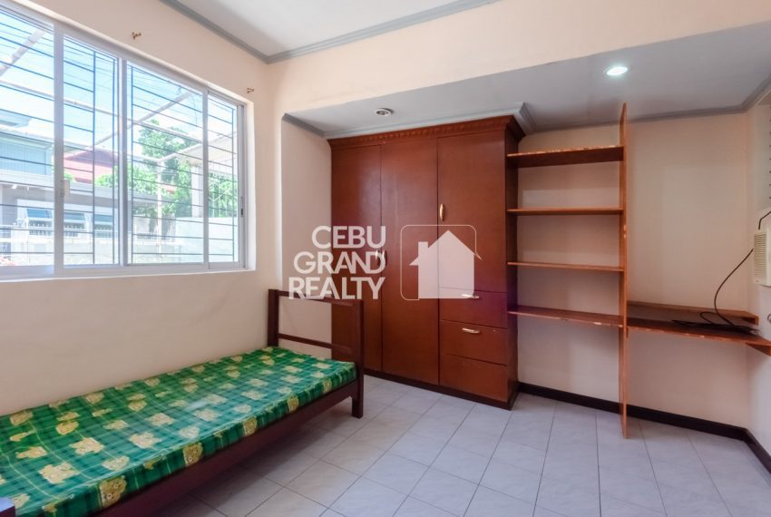 RHCV8 Semi-Furnished 3 Bedroom House for Rent in Mabolo - Cebu Grand Realty (10)