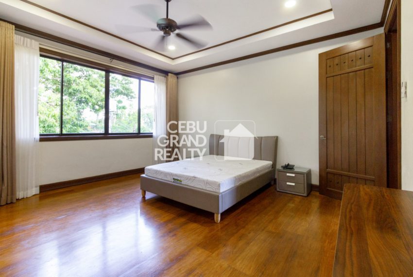 RHNT25 Spacious 4 Bedroom House with Swimming Pool for Rent in North Town Homes - Cebu Grand Realty (22)