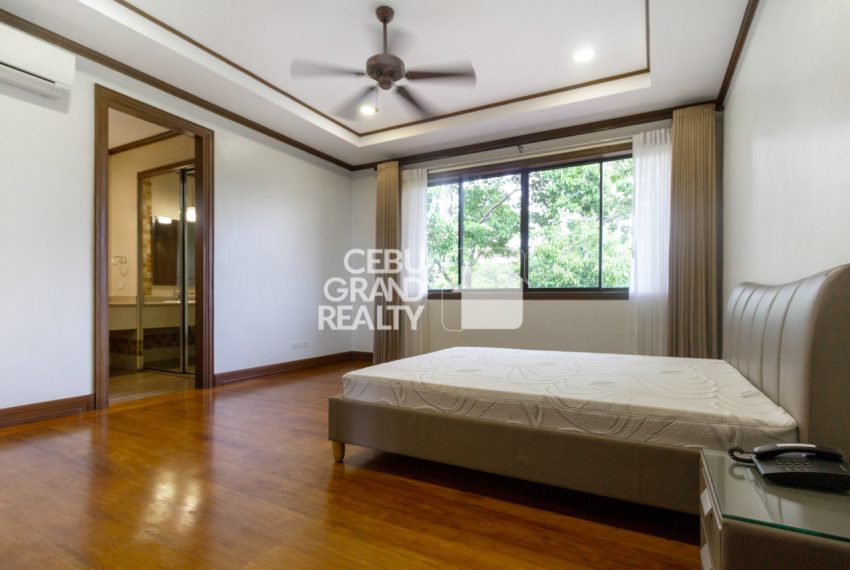 RHNT25 Spacious 4 Bedroom House with Swimming Pool for Rent in North Town Homes - Cebu Grand Realty (23)