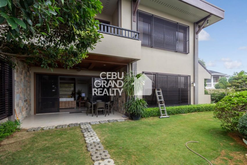 RHNT25 Spacious 4 Bedroom House with Swimming Pool for Rent in North Town Homes - Cebu Grand Realty (4)