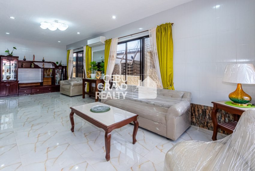 SRBSV2 Furnished 3 Bedroom House for Rent in Mandaue - Cebu Grand Realty (1)