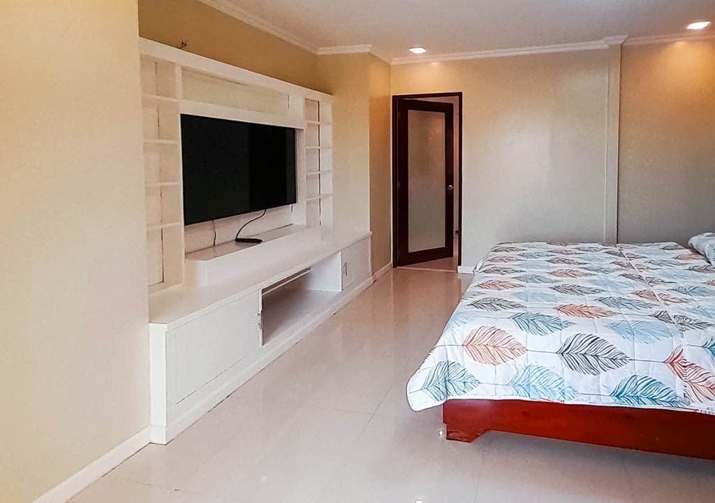 SRBBF1 Spacious Family Home with Entertainment Area in Brookfield Mactan - Cebu Grand Realty 19