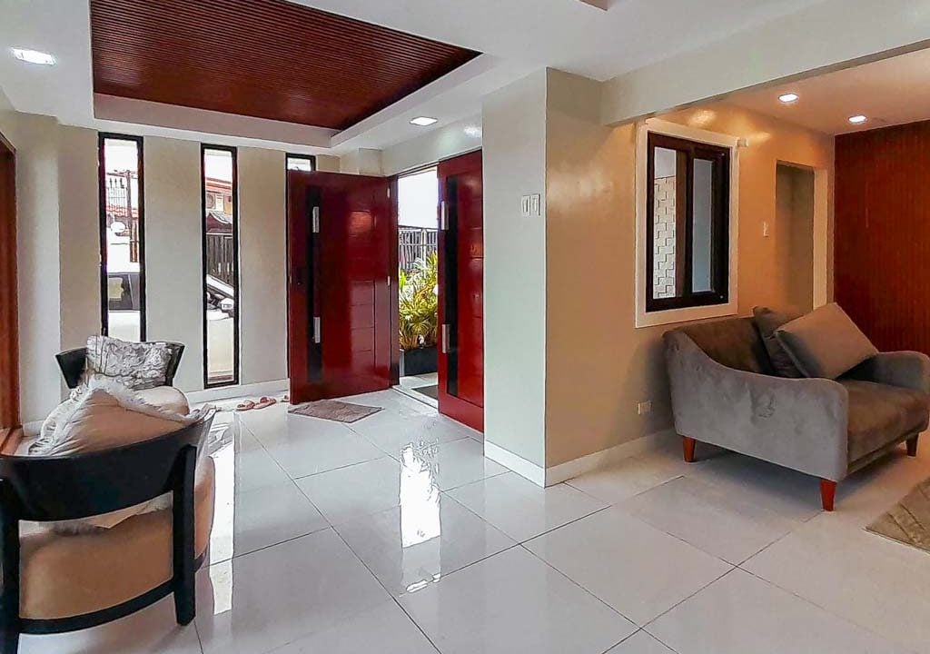 SRBBF1 Spacious Family Home with Entertainment Area in Brookfield Mactan - Cebu Grand Realty 8