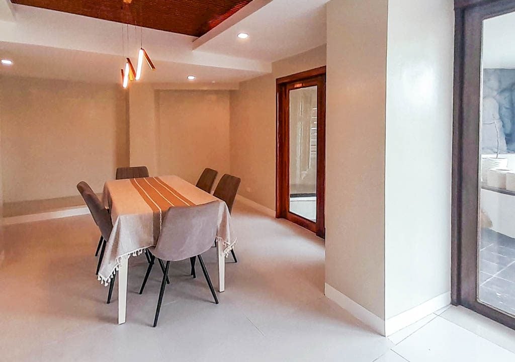 SRBBF1 Spacious Family Home with Entertainment Area in Brookfield Mactan - Cebu Grand Realty 9