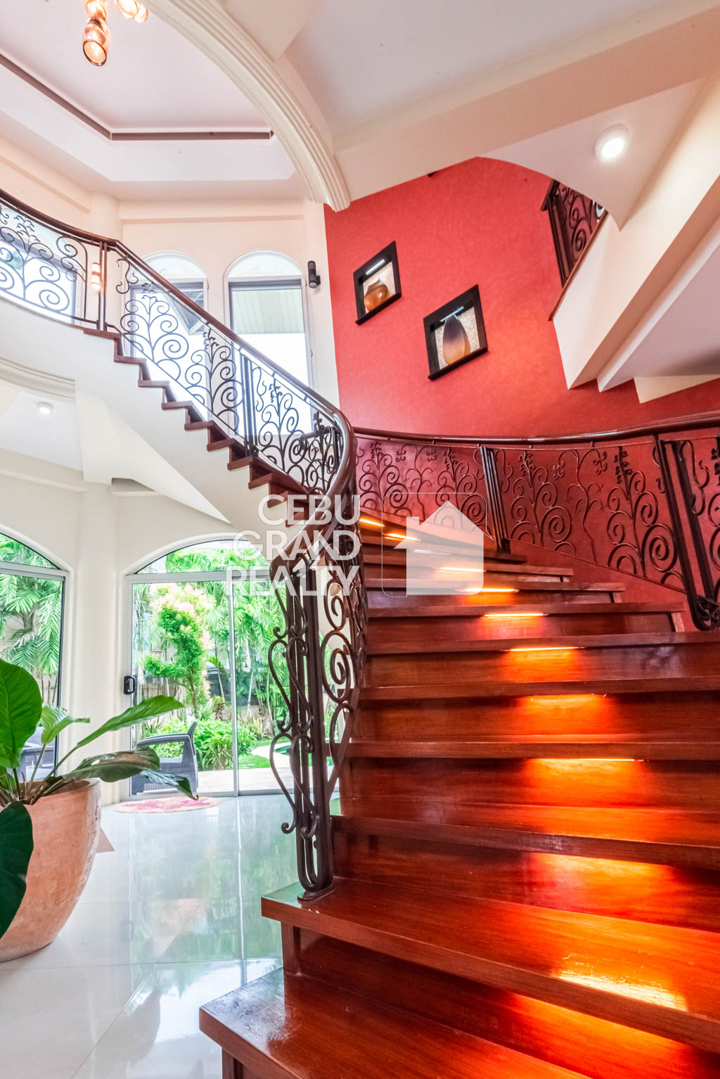 SRBML81 4 Bedroom House for Sale in Maria Luisa Park - Cebu Grand Realty (3)