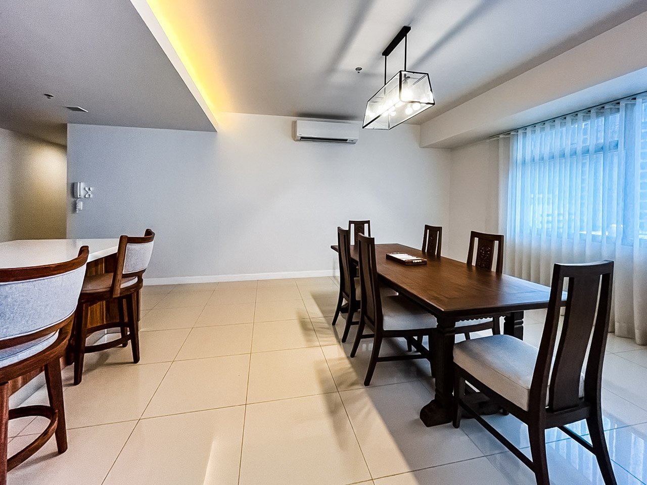 RCALC9 Furnished 2 Bedroom Condo for Rent in Cebu Business Park - 4