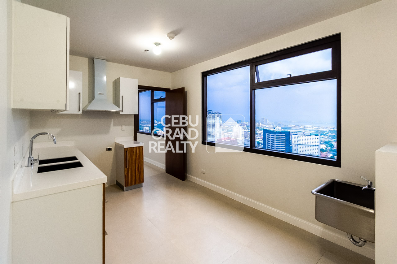 SRBAL8 3 Bedroom Penthouse for Sale in The Alcoves - 4