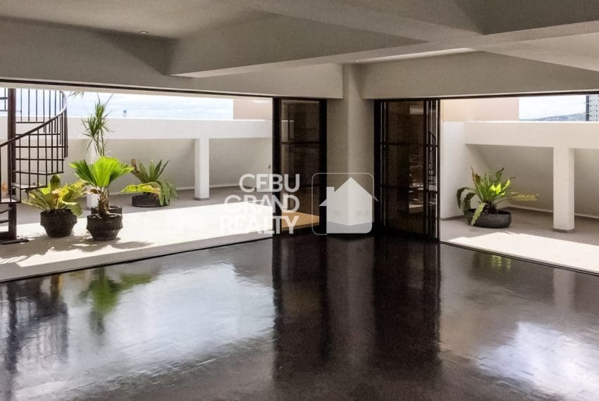 3 Bedroom TriLevel Penthouse for Sale in Guadalupe Cebu Grand Realty