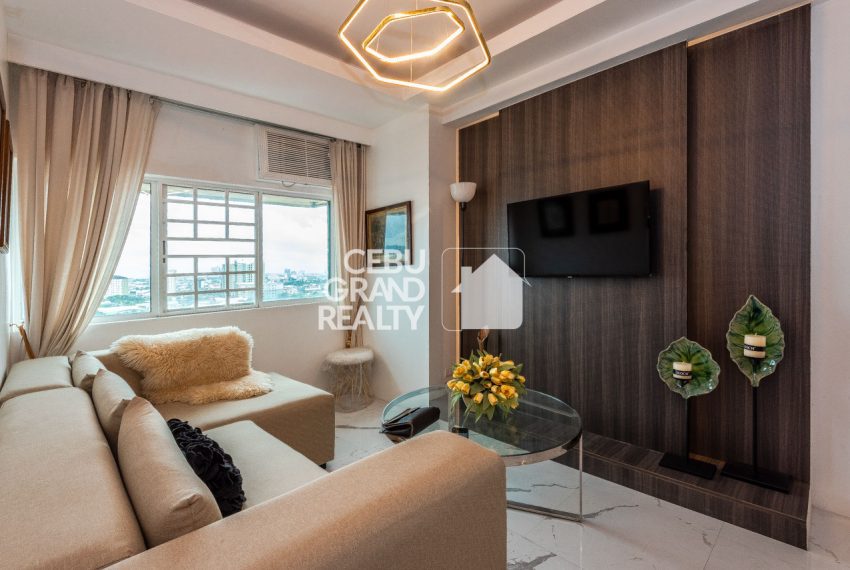SRBEAT3 Renovated 2 Bedroom Condo for Sale in Mabolo - 4