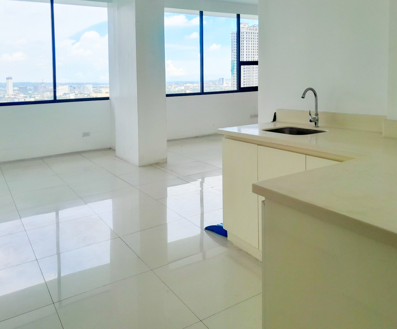 RCPAT3 100 SqM Office Space for Rent in Cebu - 2