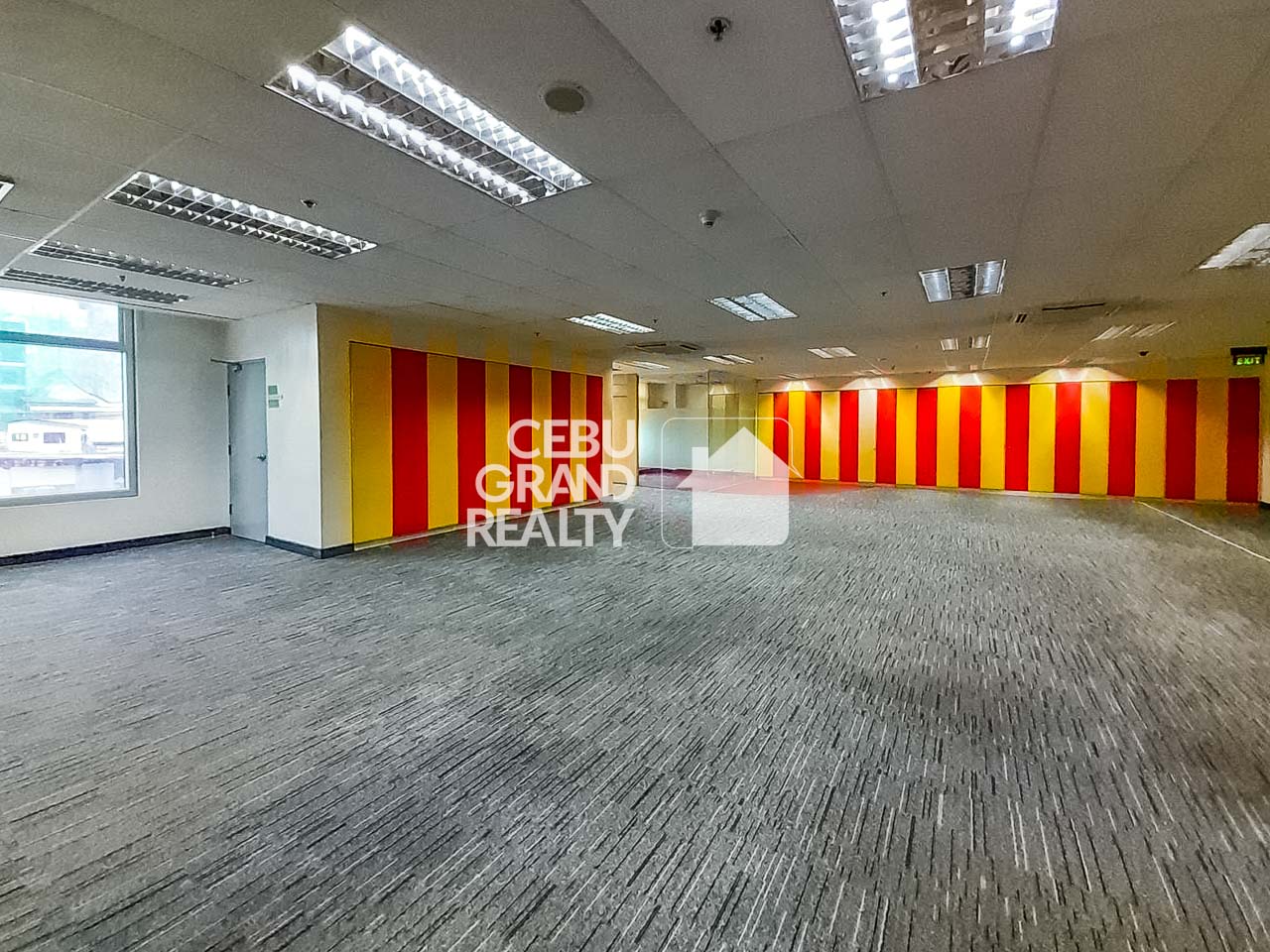 RCPLP1 165 Sqm Fitted Office for Rent in Cebu Business Park - 2